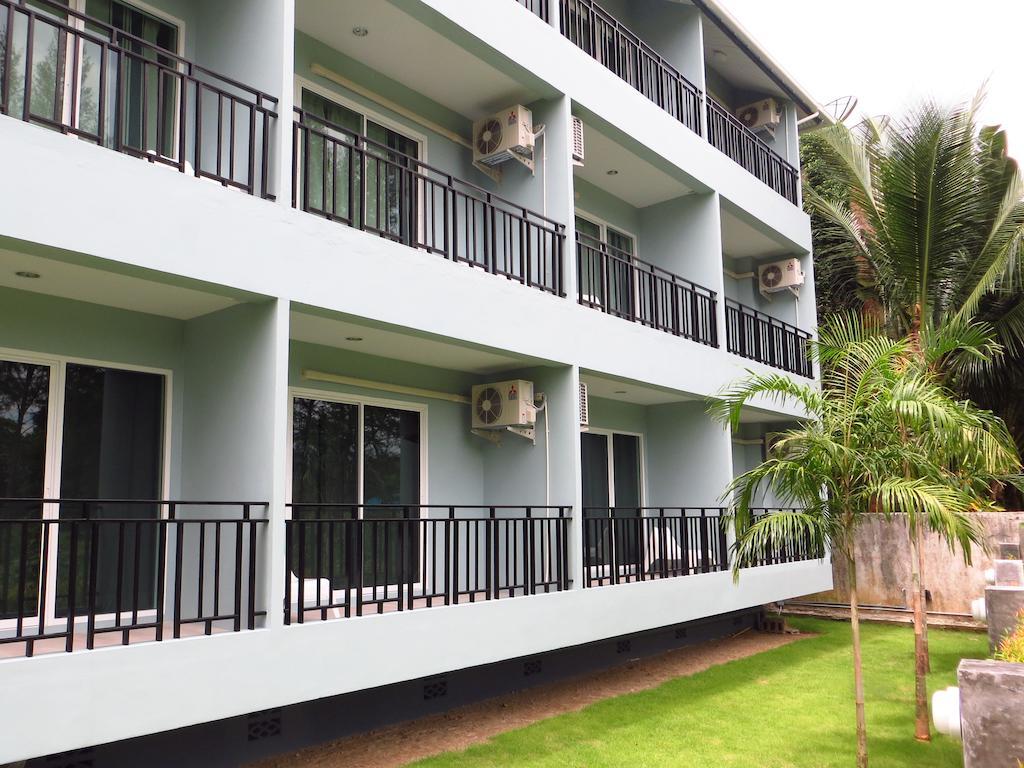Hotel Ruk Cozy Khao Lak Exterior foto