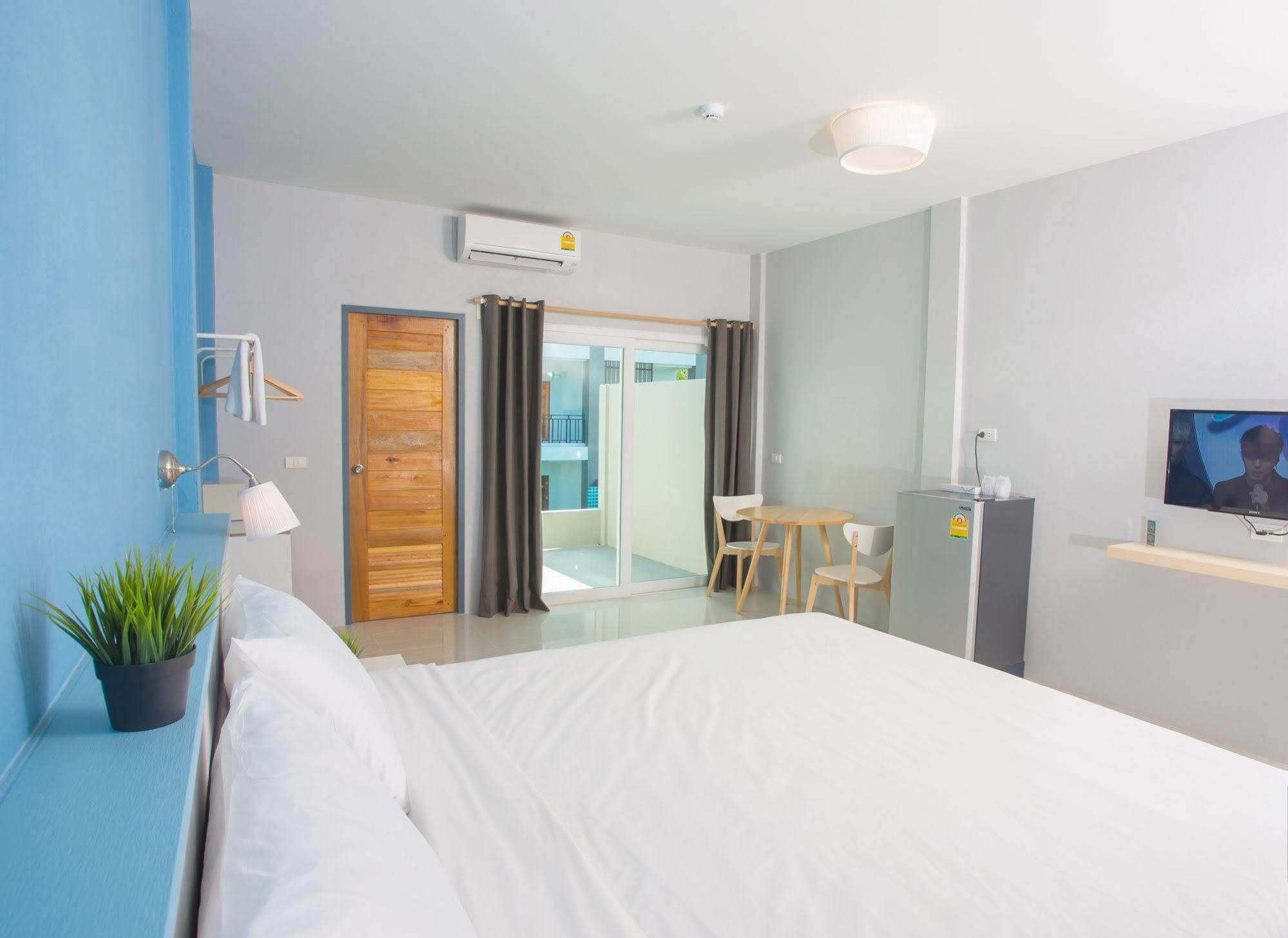 Hotel Ruk Cozy Khao Lak Exterior foto