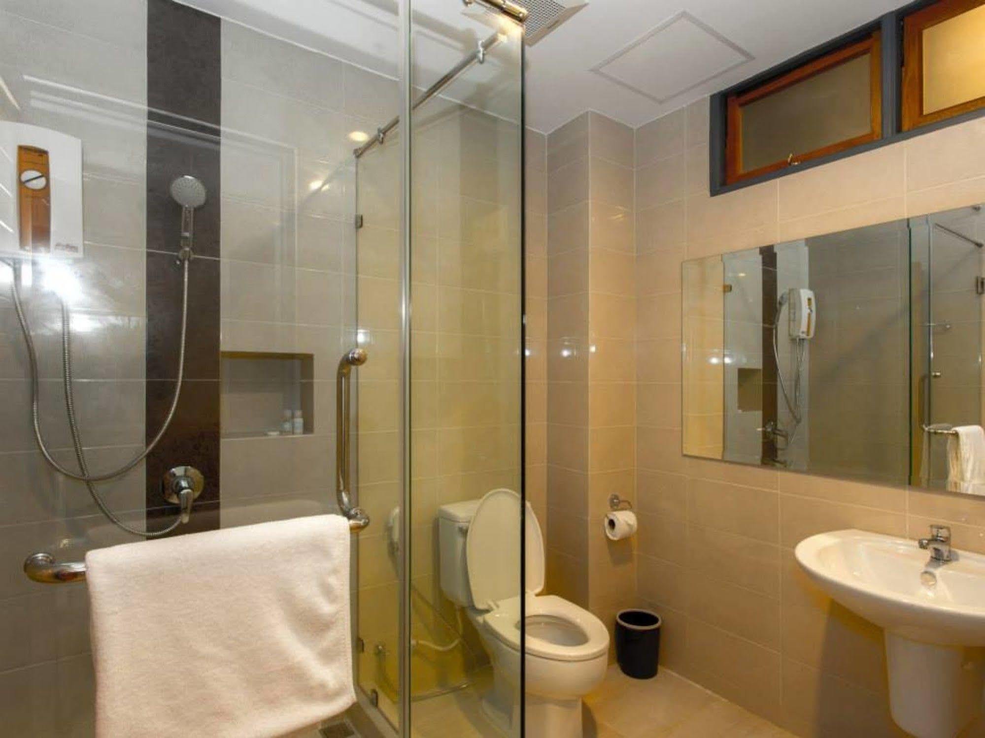 Hotel Ruk Cozy Khao Lak Exterior foto